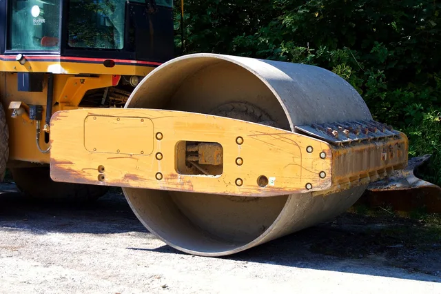 roller, road roller, grading machine, asphalt roller, detail, road construction, machine, construction site, work machine, building, work, construction work, compression, roller, road roller, road construction, road construction, road construction, road construction, road construction. Grading decides whether outdoor space makeovers actually last